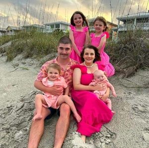 Meet your Posher, Courtney